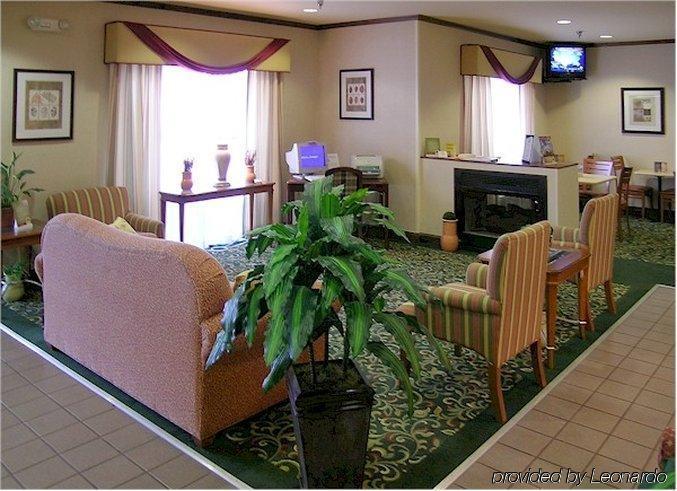 Eagles Nest Inn Стейтсборо Экстерьер фото